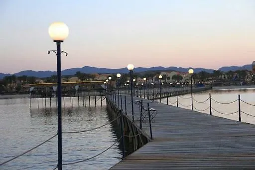 Bliss Marina Szálloda 4*